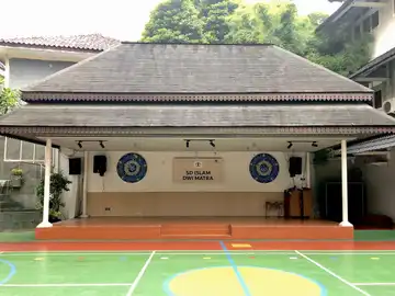 Dwi Matra Islamic Elementary School