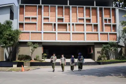 Insan Cendikia Madani